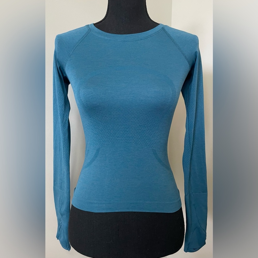 lululemon athletica Blue Long Sleeve Tee